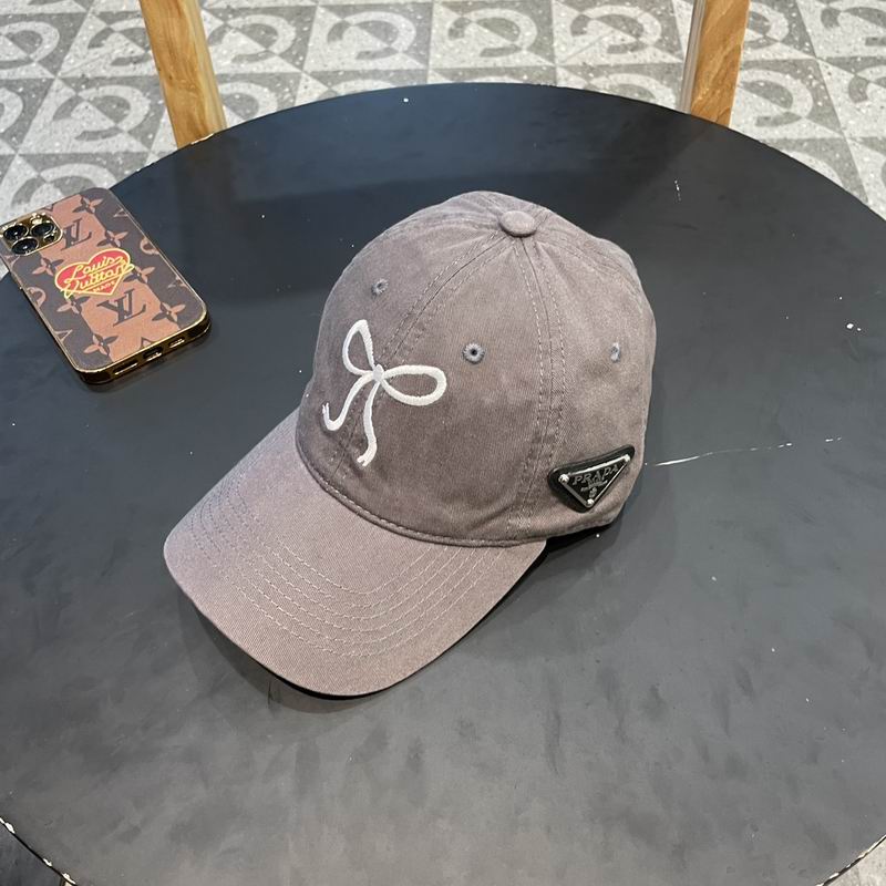 Prada cap (17)